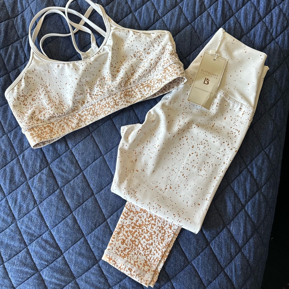 Small Buffbunny Set NWT. White with gradient rose gold